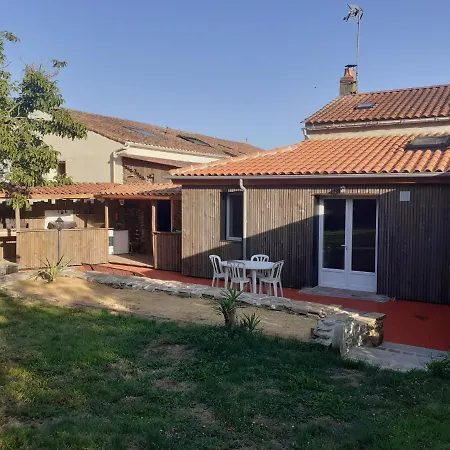 Сasa de vacaciones La Fenetre Saint-Florent-des-Bois